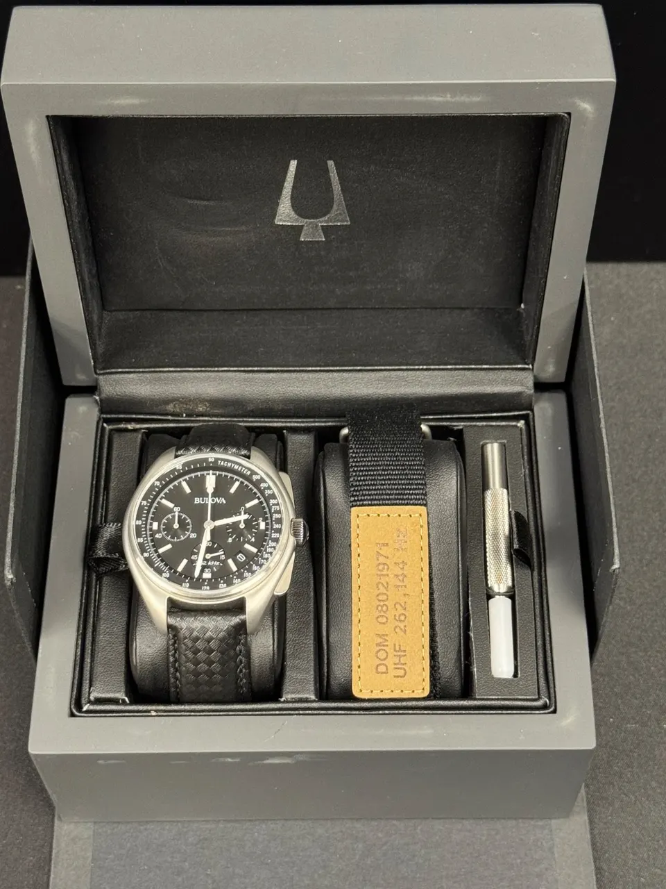 bulova lunar pilot 96B251
