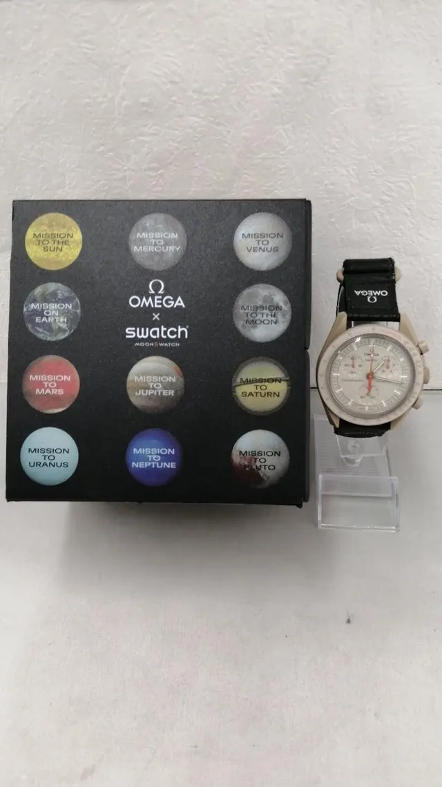 Swatch Moonswatch SO33C100