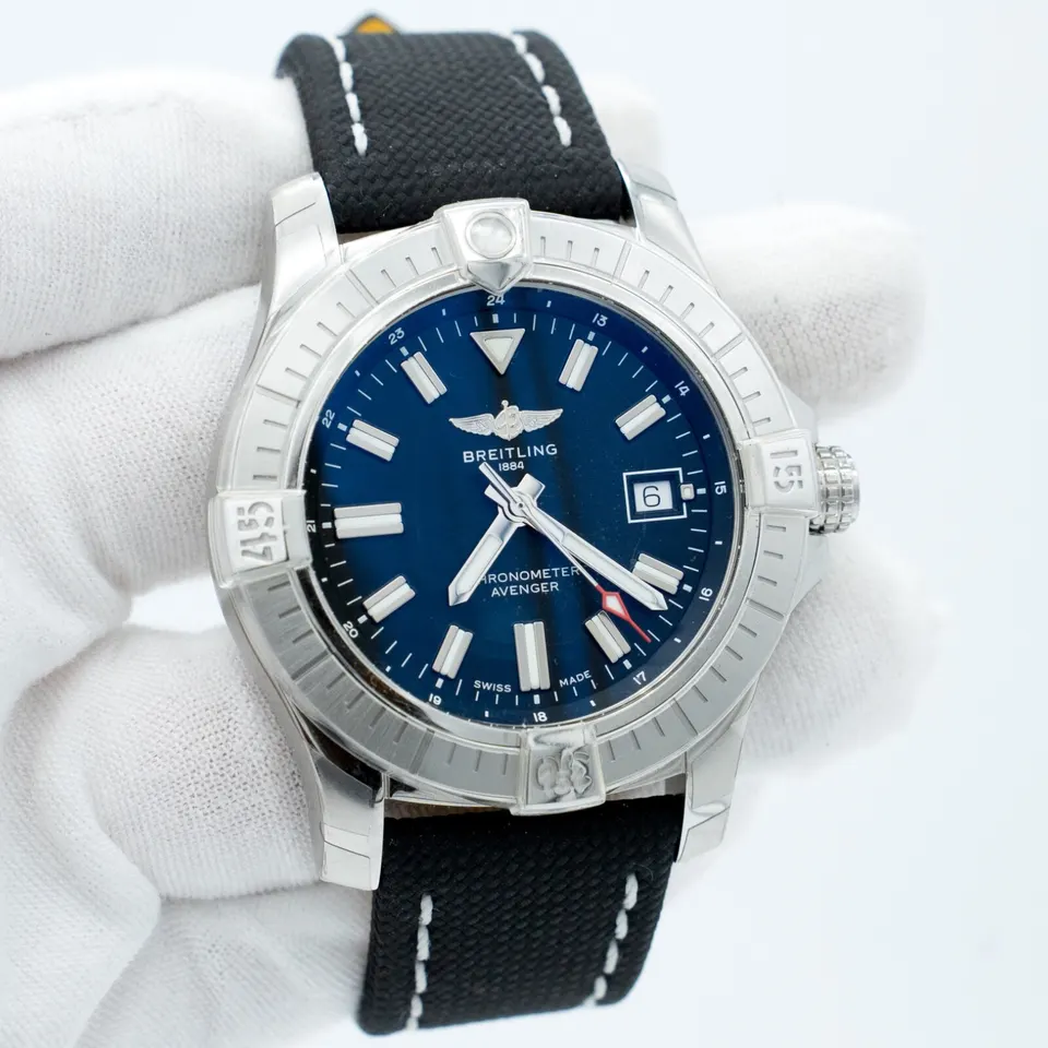 Breitling Avenger