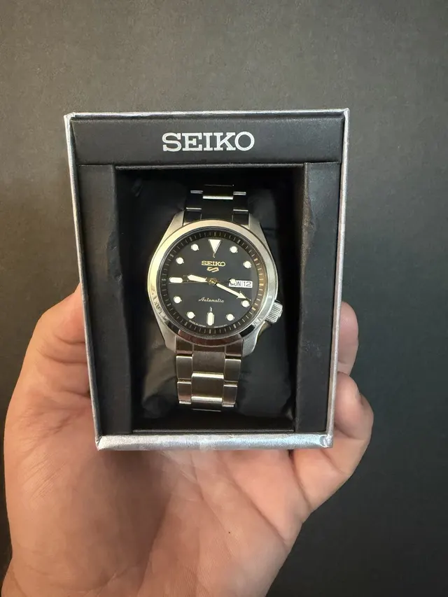 Seiko 5 Sports SRPE57